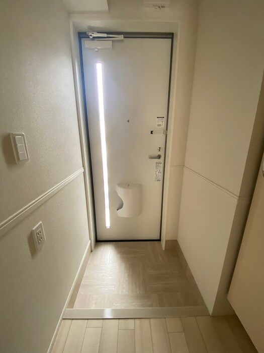 物件内観写真22　(玄関)