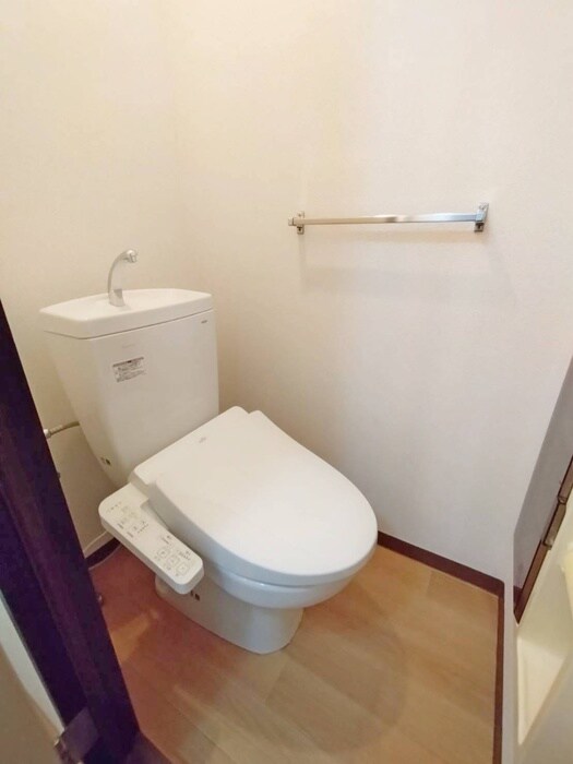 物件内観写真10　(トイレ)