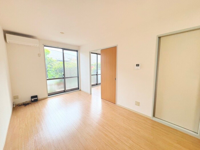 物件内観写真8　(居室)