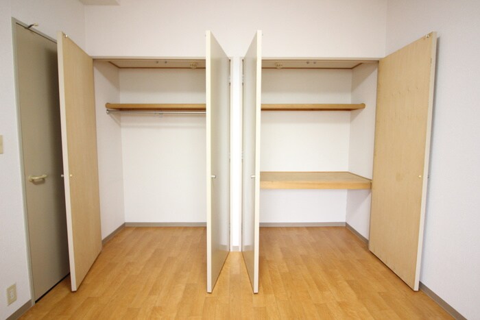 物件内観写真13　(収納)