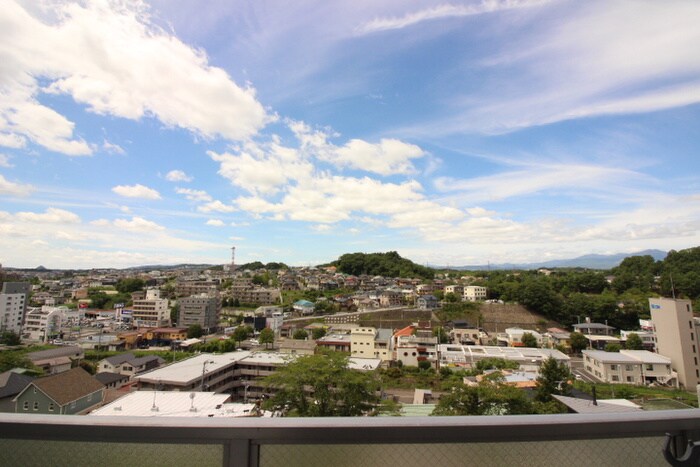 物件内観写真22　(室内からの展望)