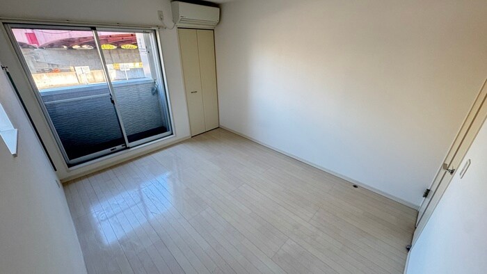 物件内観写真9　(居室)