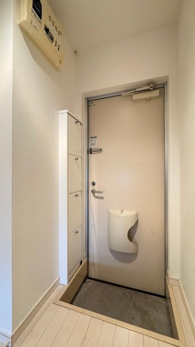 物件内観写真17　(玄関)