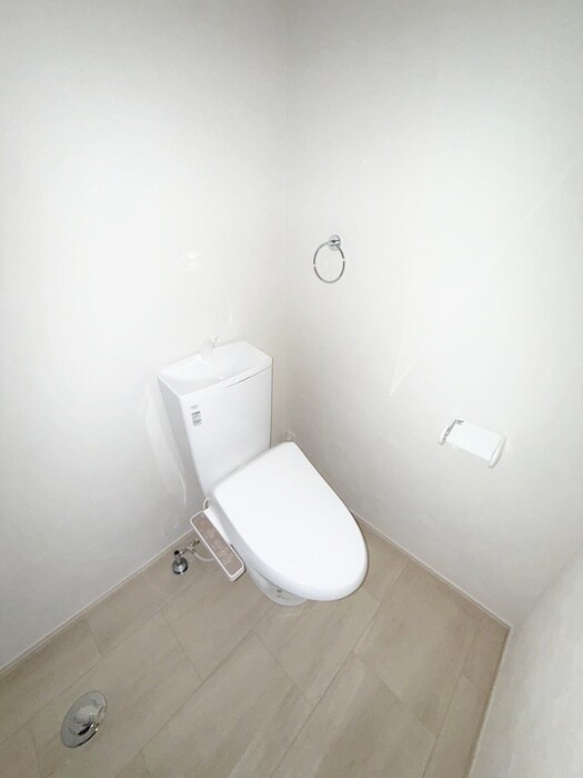 物件内観写真11　(トイレ)