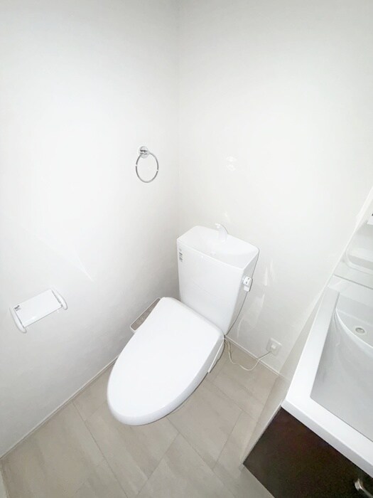 物件内観写真12　(トイレ)