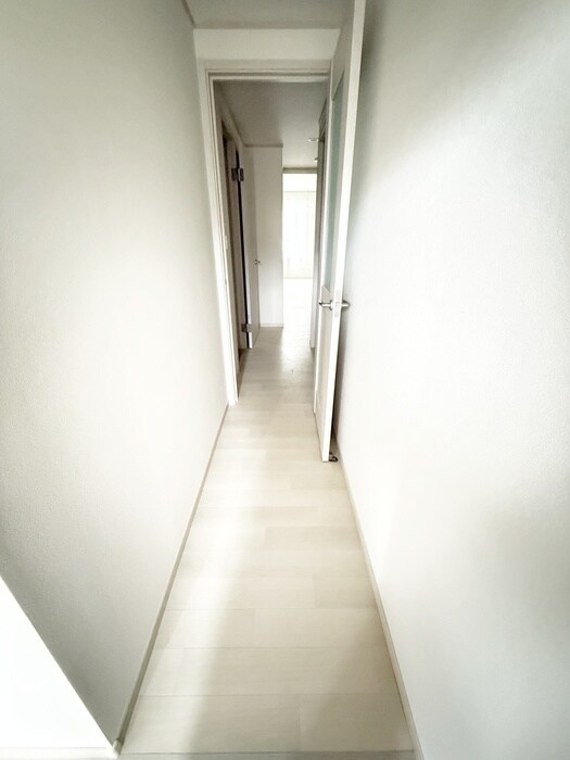 物件内観写真15　(廊下)