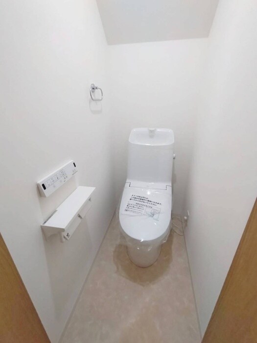 物件内観写真9　(トイレ)