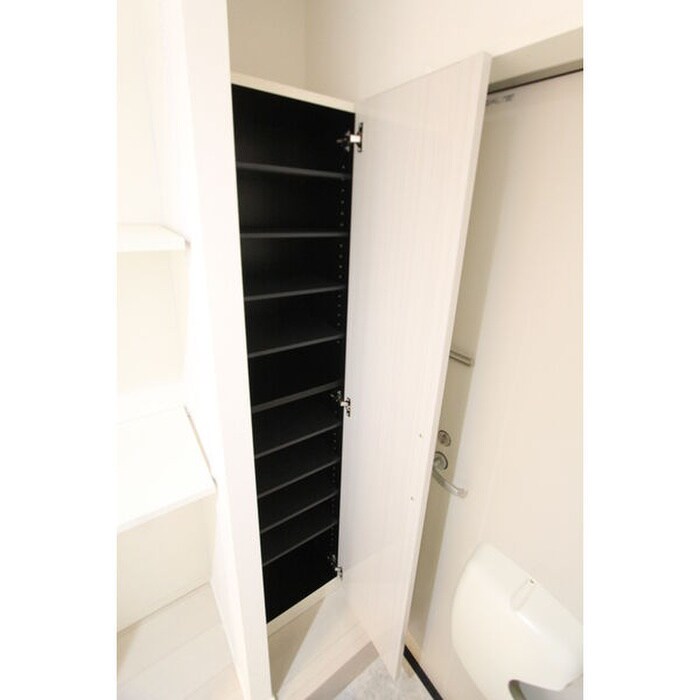 物件内観写真15　(靴箱)