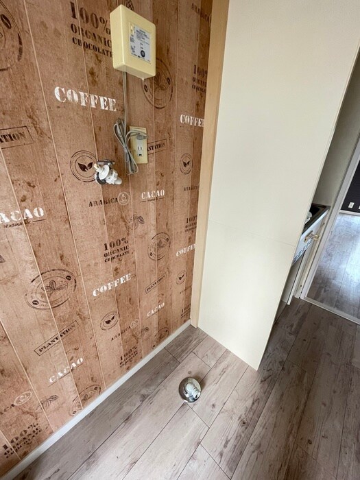 物件内観写真12　(洗濯機置場)