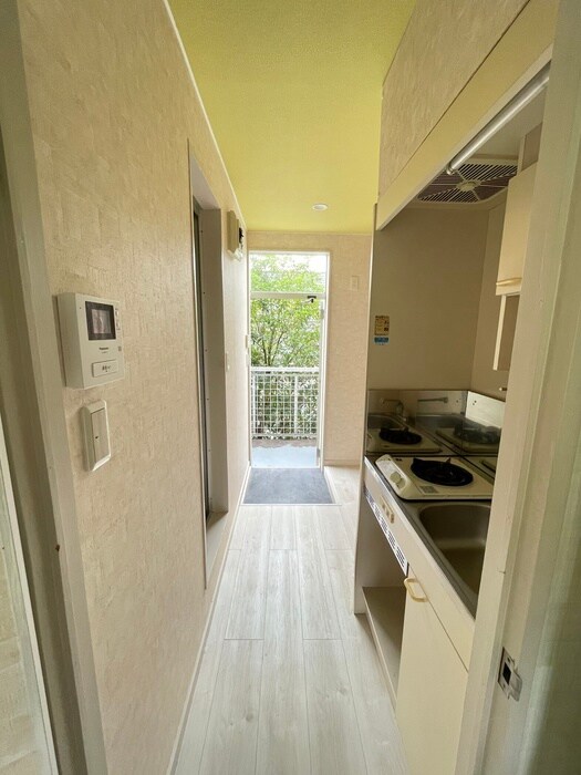 物件内観写真14　(廊下)