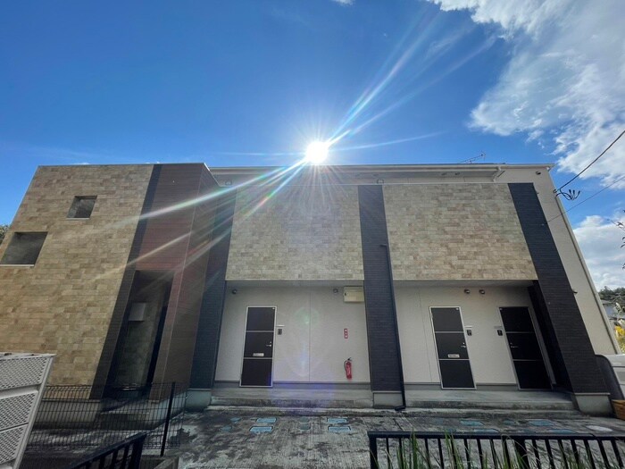 物件外観写真1　(外観写真)