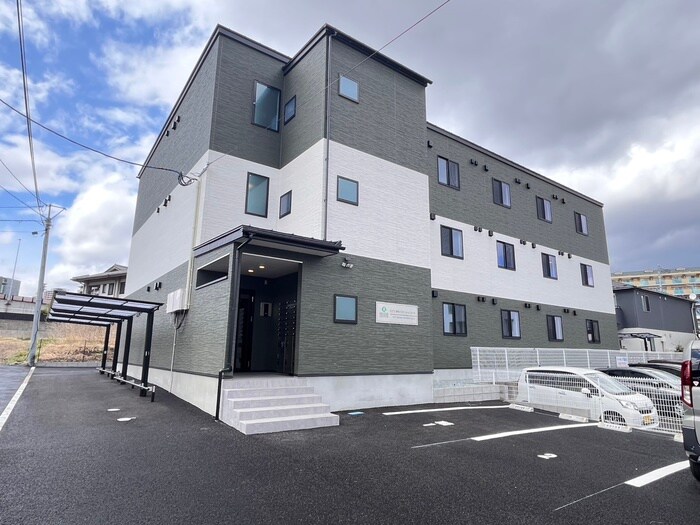 物件外観写真1　(外観写真)