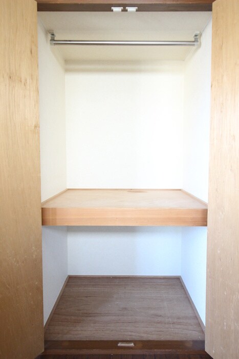 物件内観写真12　(収納)