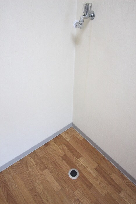 物件内観写真21　(洗濯機置場)