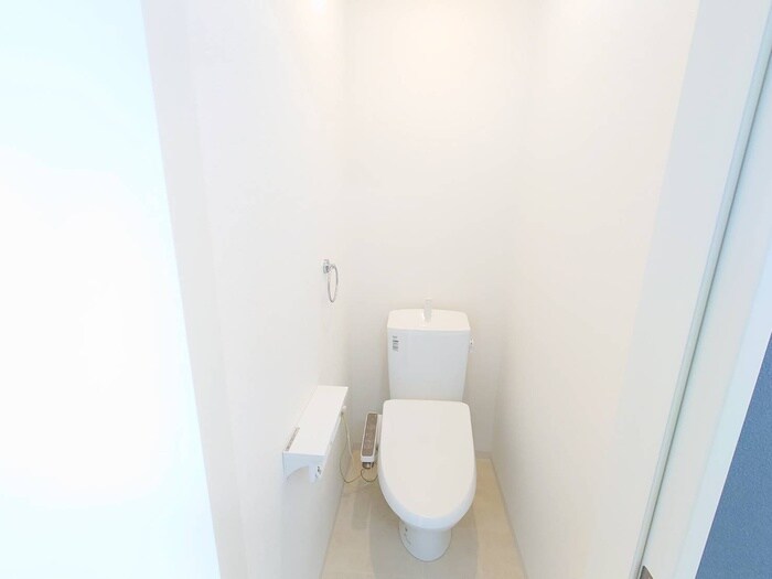 物件内観写真14　(トイレ)