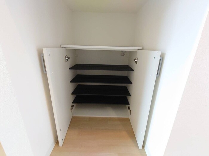 物件内観写真17　(靴箱)