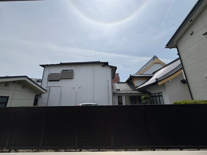 物件内観写真20　(室内からの展望)