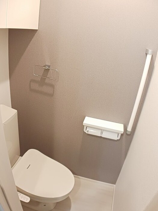 物件内観写真8　(トイレ)