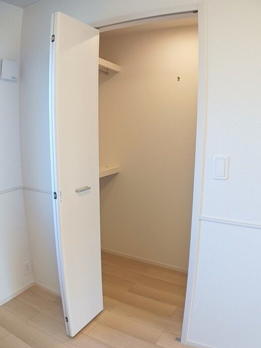 物件内観写真9　(収納)