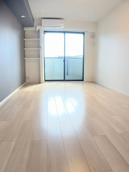 物件内観写真3　(居室)