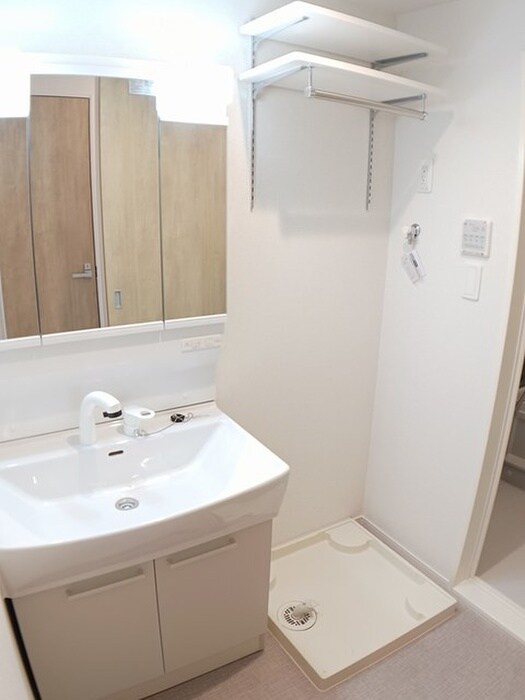 物件内観写真7　(洗面)