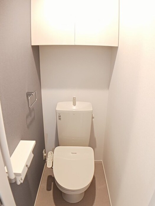 物件内観写真8　(トイレ)