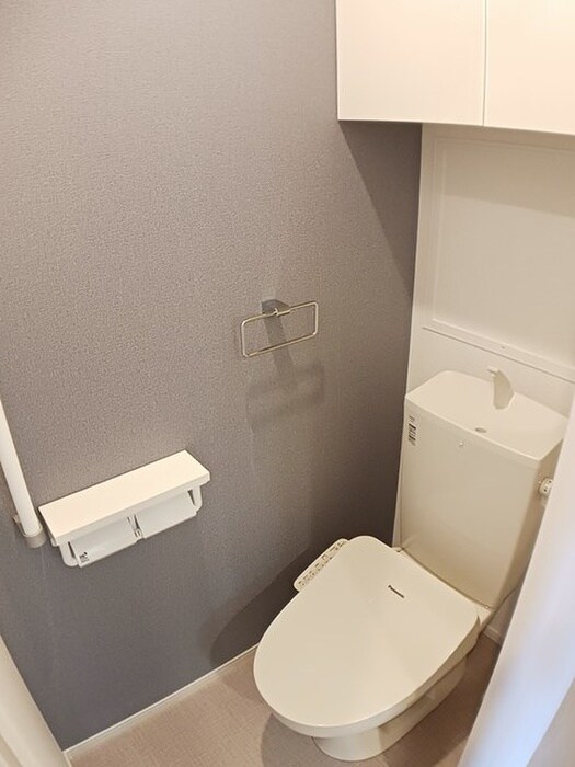 物件内観写真8　(トイレ)