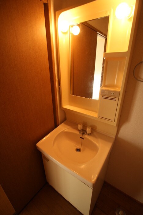 物件内観写真11　(洗面)