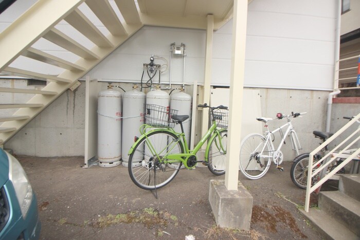 物件外観写真3　(駐輪場)
