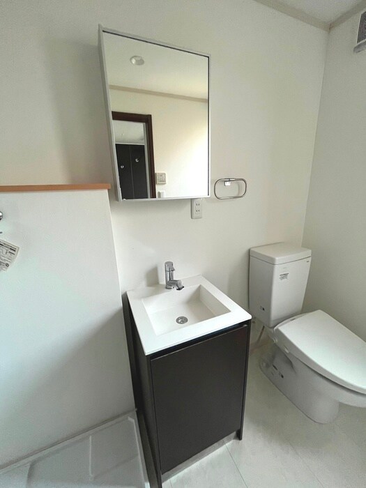 物件内観写真11　(洗面)