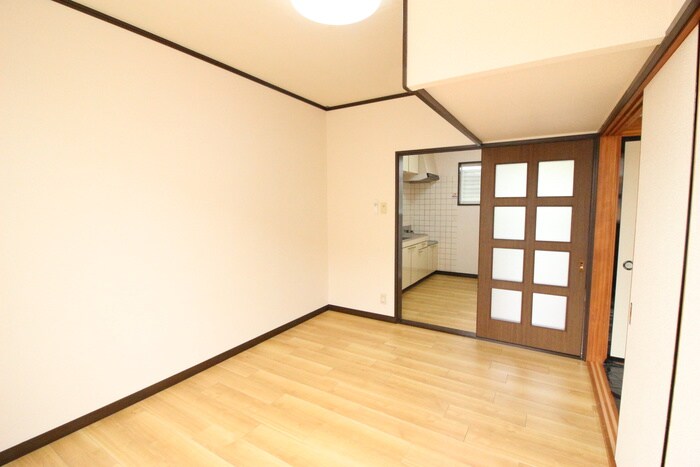 物件内観写真7　(居室)