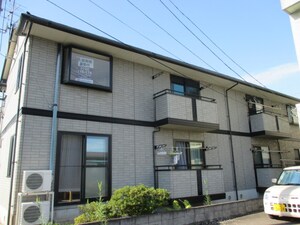 プワ－ル折立外観写真