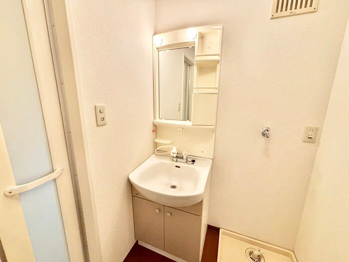 物件内観写真12　(洗面)