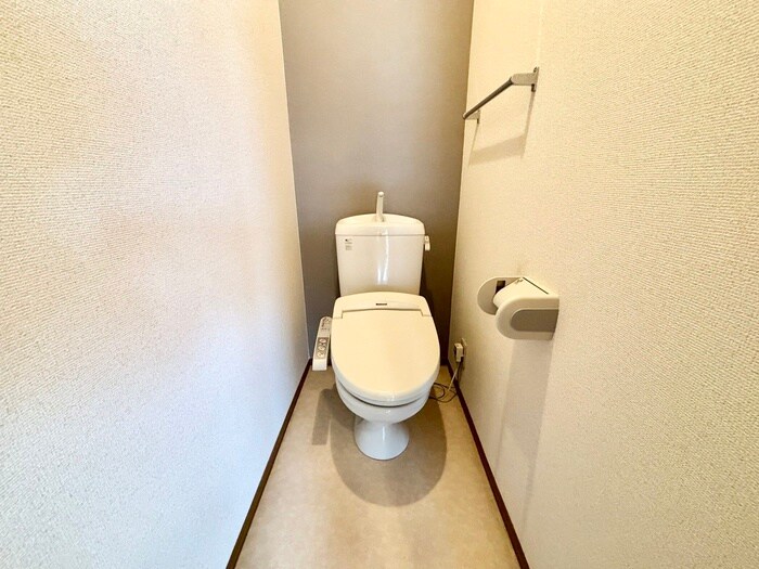 物件内観写真14　(トイレ)