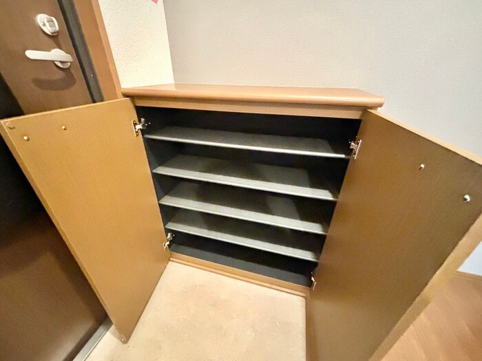 物件内観写真16　(靴箱)