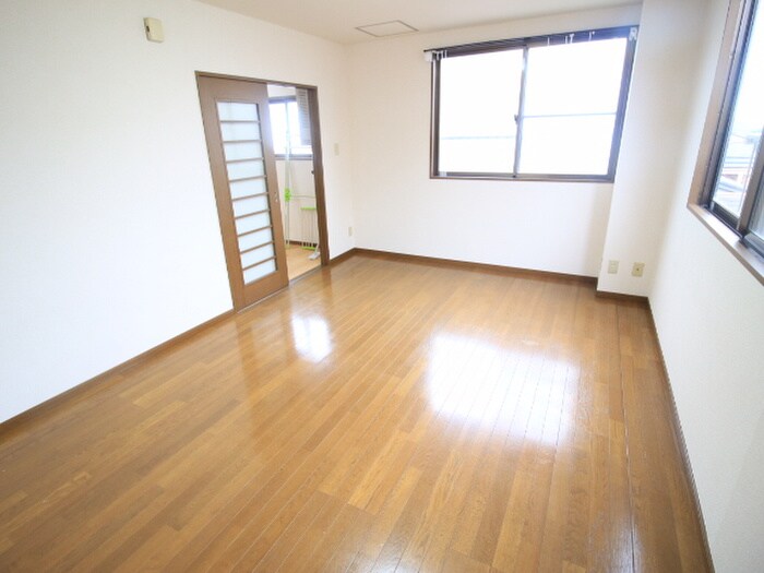 物件内観写真13　(居室)