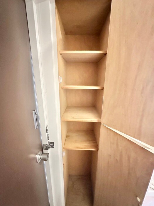 物件内観写真15　(靴箱)