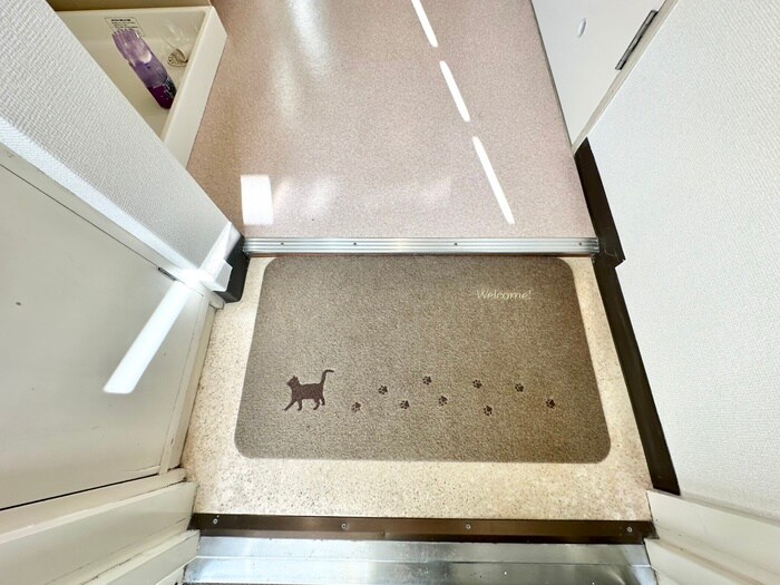 物件内観写真17　(玄関)