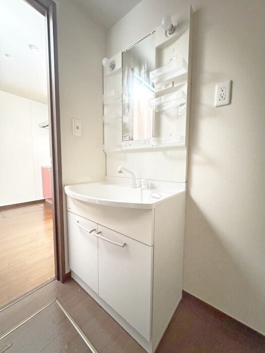 物件内観写真9　(洗面)