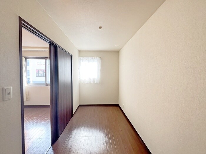 物件内観写真19　(居室)