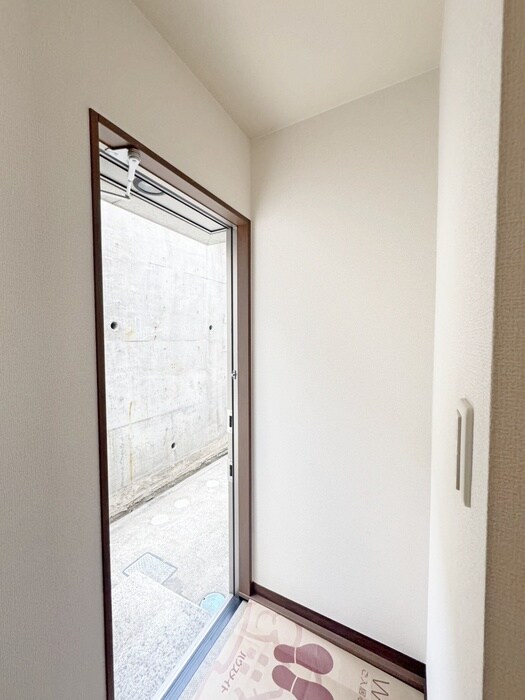 物件内観写真20　(玄関)