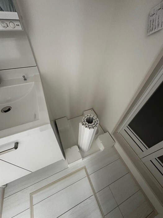 物件内観写真15　(洗濯機置場)