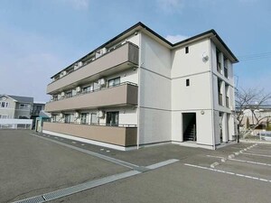 カナディアンコ－ト南吉成Ｂ棟外観写真