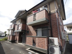ロイヤルハイツ２５外観写真