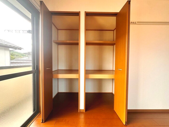 物件内観写真10　(収納)