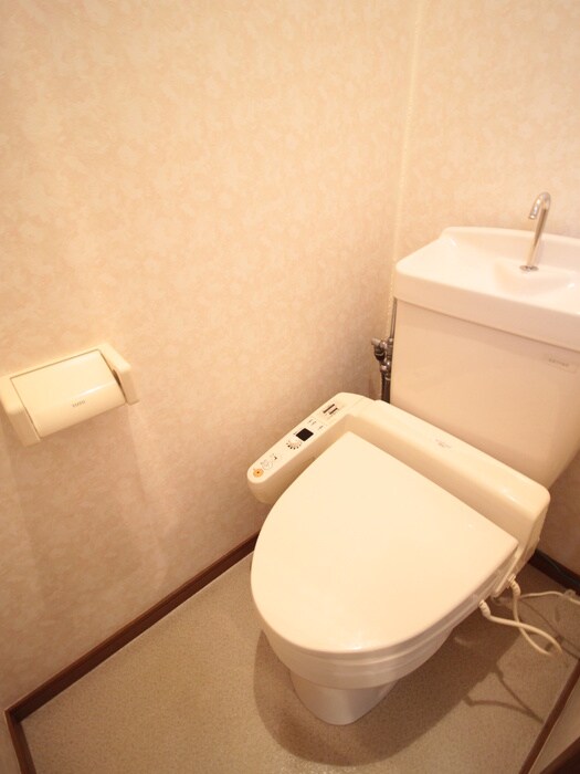 物件内観写真14　(トイレ)