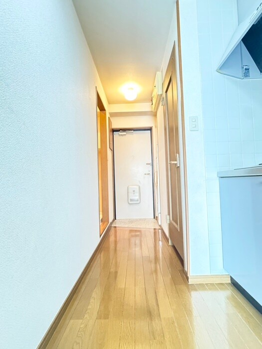 物件内観写真15　(玄関)