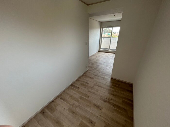 物件内観写真9　(居室)