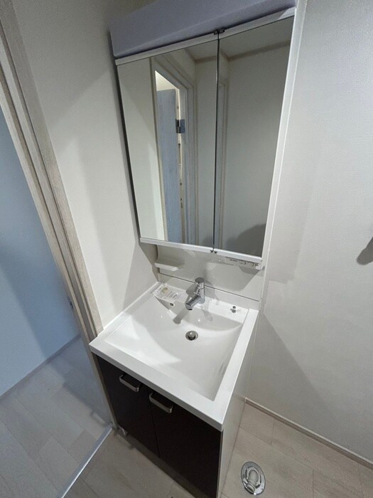 物件内観写真12　(洗面)