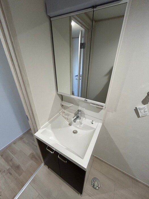 物件内観写真12　(洗面)